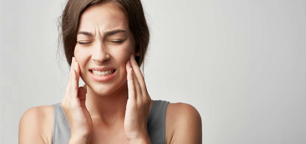 Bruxismo: ¿Te levantas con dolor de mandíbula o cabeza? 1 que es el bruxismo - Blog de Clínica Dental Badanelli